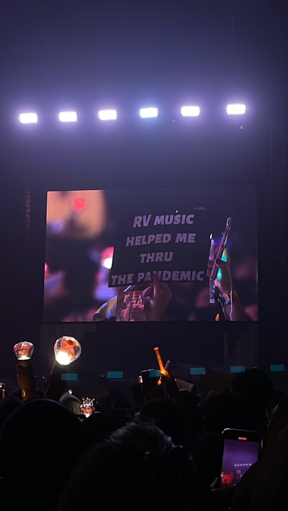 ShofiHoo's tweet photo. Tuntas sudah berjumpa dengan cewe kue, sekte Zimzalabim. Seulgi dkk memang terbaik. Semoga dapat kembali ke Indonesia berlima dengan Joy. Gws, Joy! π©·ππππ
#SelamatDatangRedVelvet
#FinallyRtoVinJAKARTA https://t.co/fT7WuQPfkG