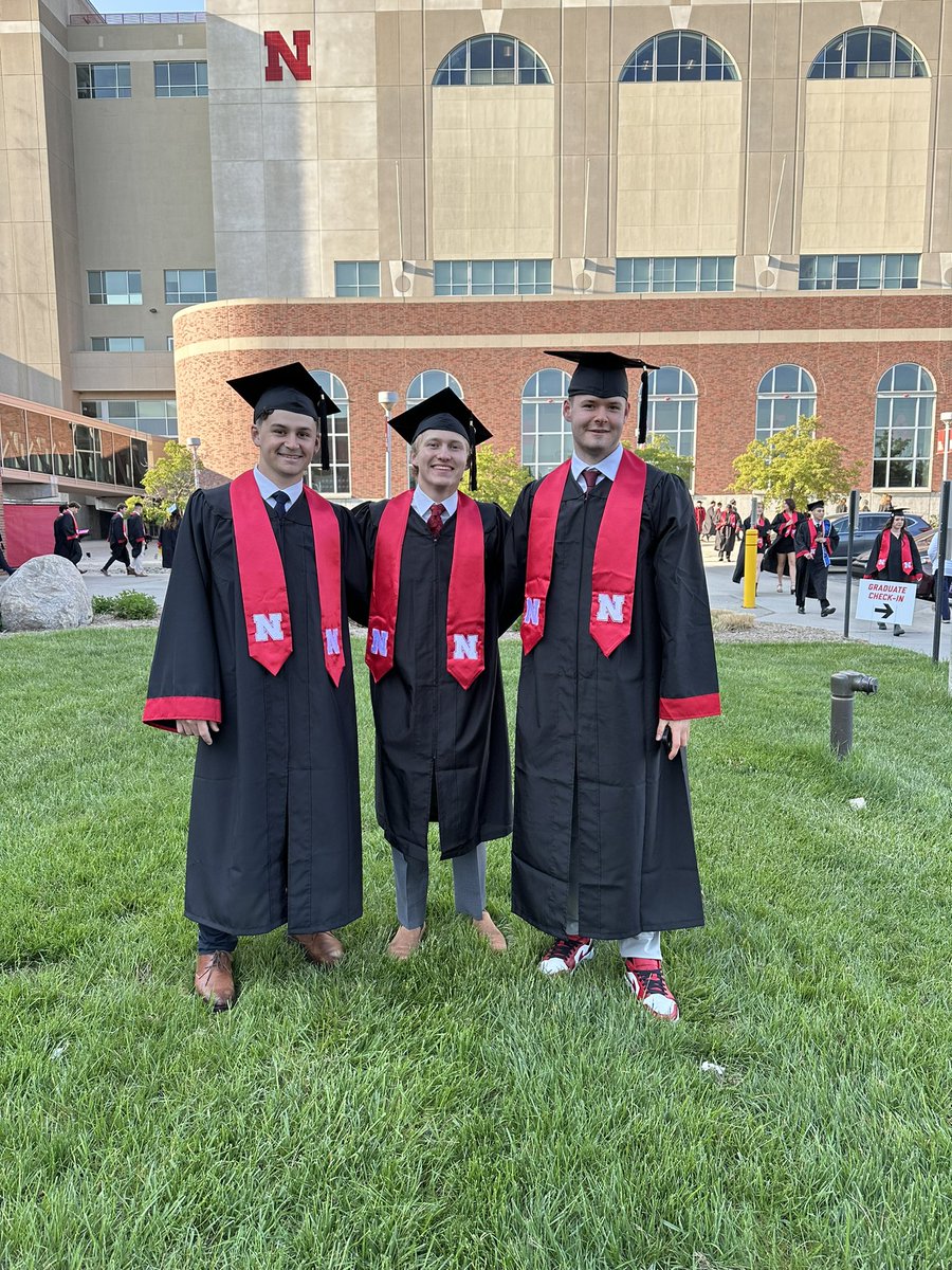 karyjones24's tweet photo. We are so proud of you, Zack! So excited for the next chapter! #GOBIGGRAD #finance #business #TXbound @ZackKoso https://t.co/vIXt1sxqxa
