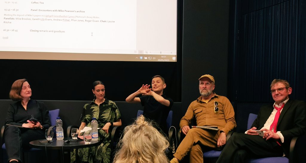 AberystwythTFTS's tweet photo. This afternoon's panel is a roundtable discussion on the relationship between training, teaching and professional practice in the performance work of Mike Pearson with @HeikeRoms @GwenithOwen @FfionJones5 @gcbccymru, Marc Rees & John Rowley #ogof #frommemory https://t.co/DR7MWiZUuJ