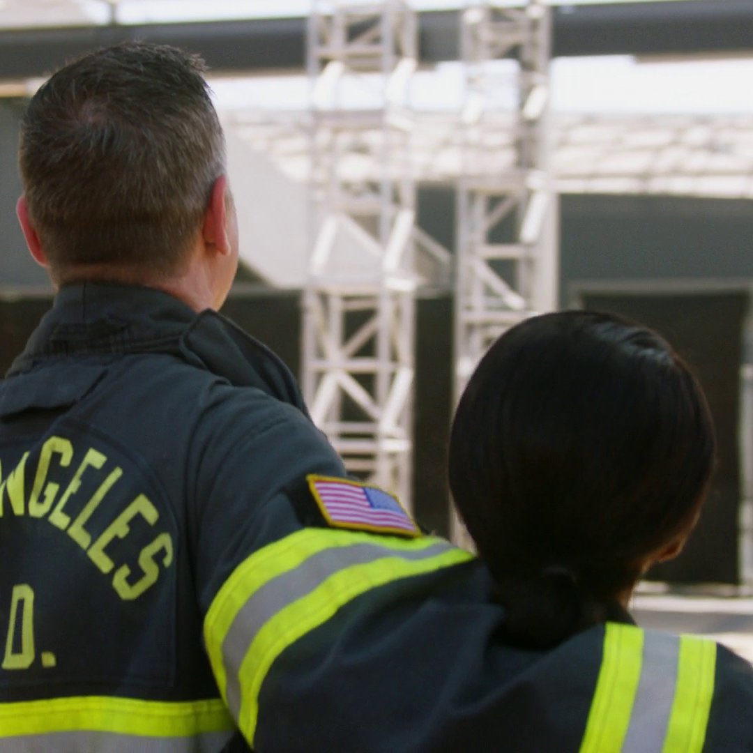 temperbound's tweet image. ellie.⠀

someone  make  a  bobby  thanks