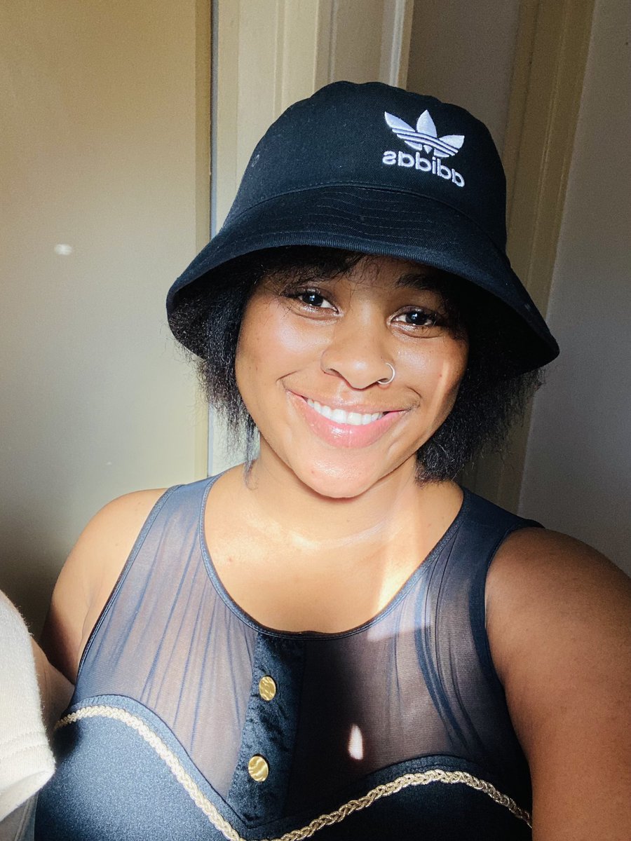 Babaface3's tweet photo. When the sun does it’s thing 🤭🥹💕 https://t.co/NU3W1i2Znl