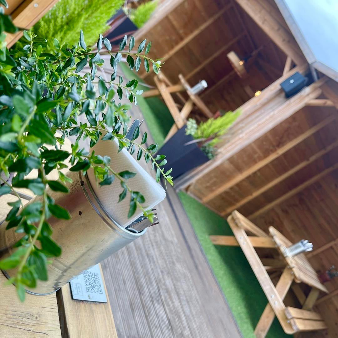 TheDroversArms's tweet photo. ☀️Saturday Sunshine☀️

Join us for some award winning food and drinks while you soak up the weekend sun. 
 
🖥️https://t.co/1LSO0g5TnN

#weekendvibes #beergarden #beerinthesun #alfresco #outsidedining #yorkshirefoodanddrink #supportlocal  #pub #familytime #alfrescodining https://t.co/55sEq5LRe4