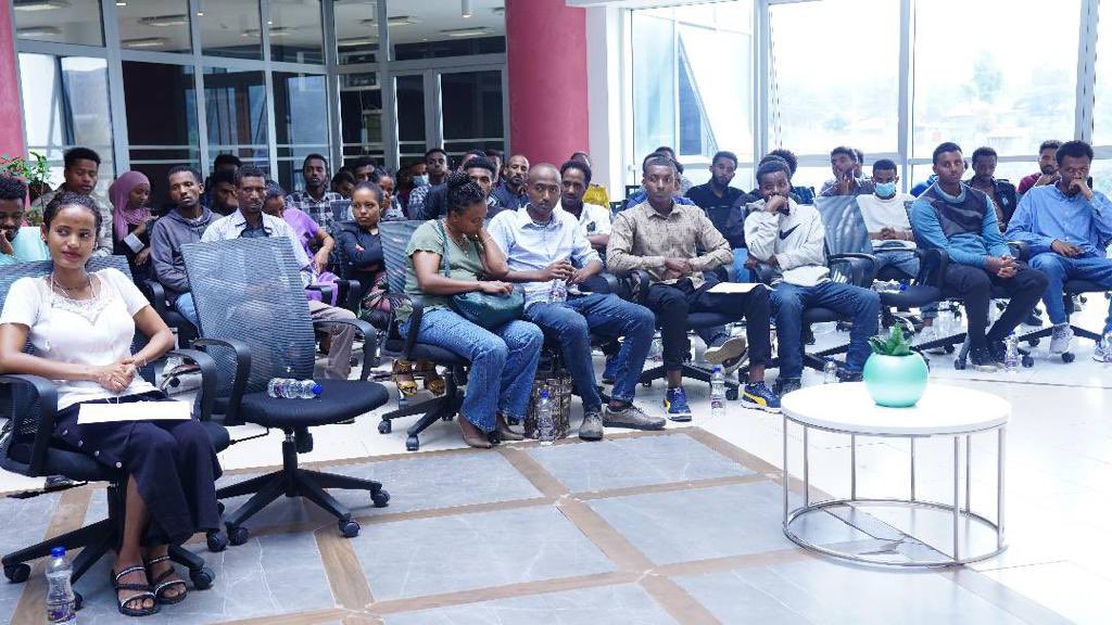 DanEnergyET's tweet photo. Grand launch of a regular Saturday weekly networking platform - Fountainhead (source of a stream of innovation &amp; new ideas)

Encouraging, Mentoring SoloEntrepreneurs, working professionals, youngsters for Business Incubation. https://t.co/3jiD22dM8Q