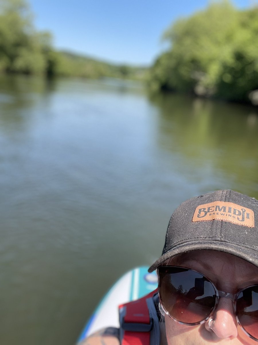 Beautiful day on the Wye not a person in sight just ducks , ducklings , Swans and sunshine 💕😎<a href="/SupWales/">SUP Wales</a>  #mentalhealthawarenessweek2023