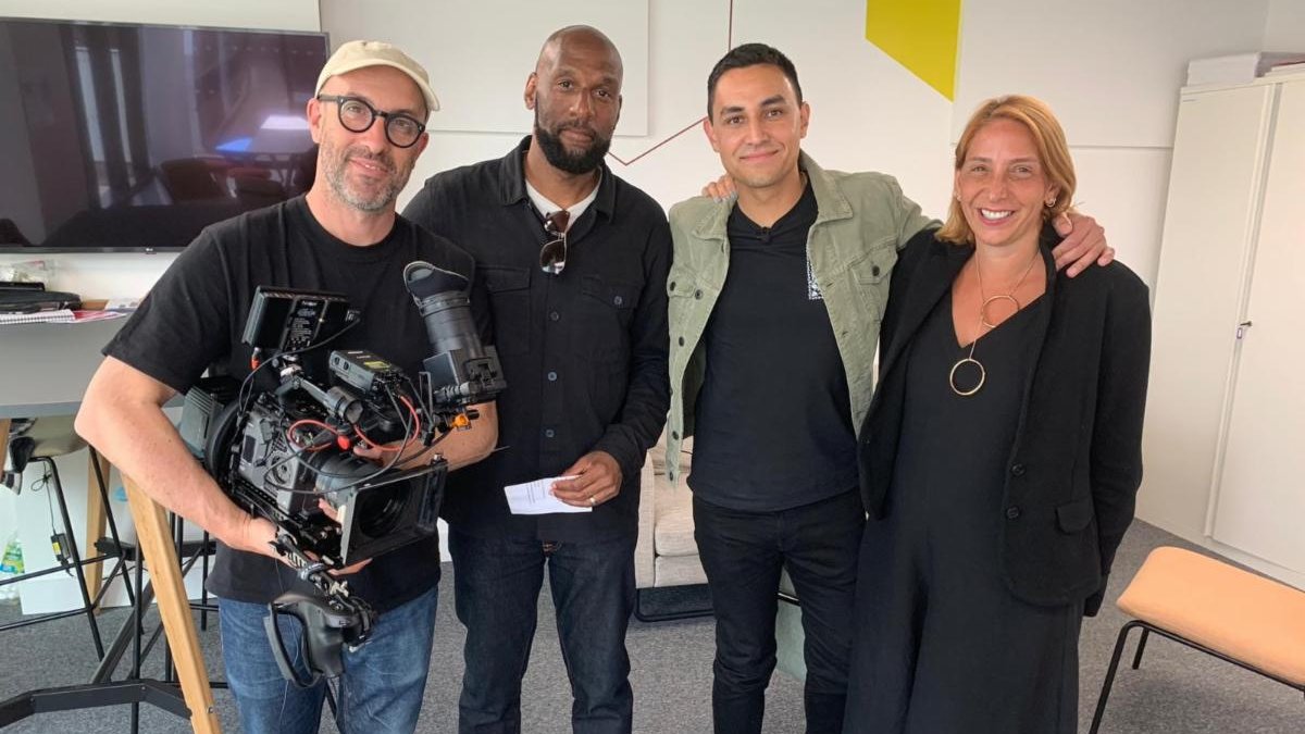 This week @juliarenton, Clinical Director, Community Recovery and Mental Health services met with the #matchoftheday team to talk about our partnership with #brentfordfccst and how it will help people access community mental health services. 
Full story on BBC One👉21/05 @ 7:35am
