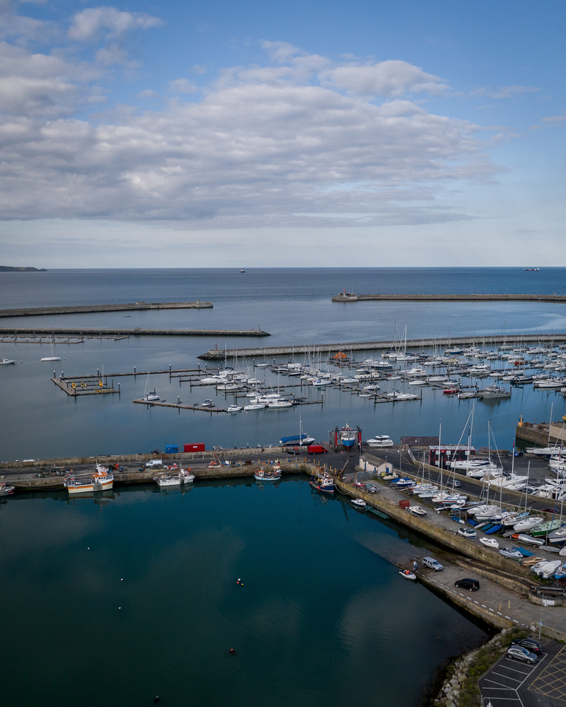 We wish to advise that the East Marina Breakwater walk at Dún Laoghaire Harbour will be closed for a number of weeks to allow the replacement of handrails along the walkway. The West Marina Breakwater will also be closed for several weeks to facilitate the same project.