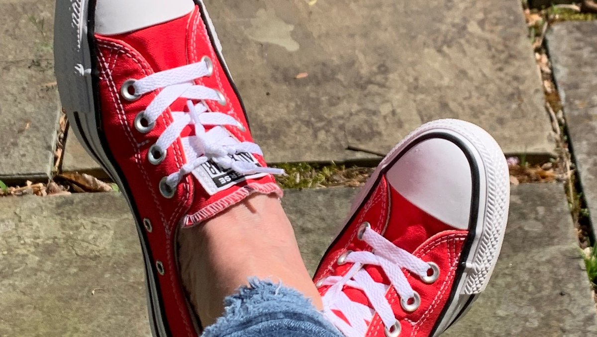#AllergyForce is inspired by a 20+ yr. food allergy journey. We work to make life safer & easier through education & technology. Post a photo of yourself TODAY MAY 20 wearing red anything to honor #InternationalRedSneakersDay @redsneakersforoakley bit.ly/3HHsPxj