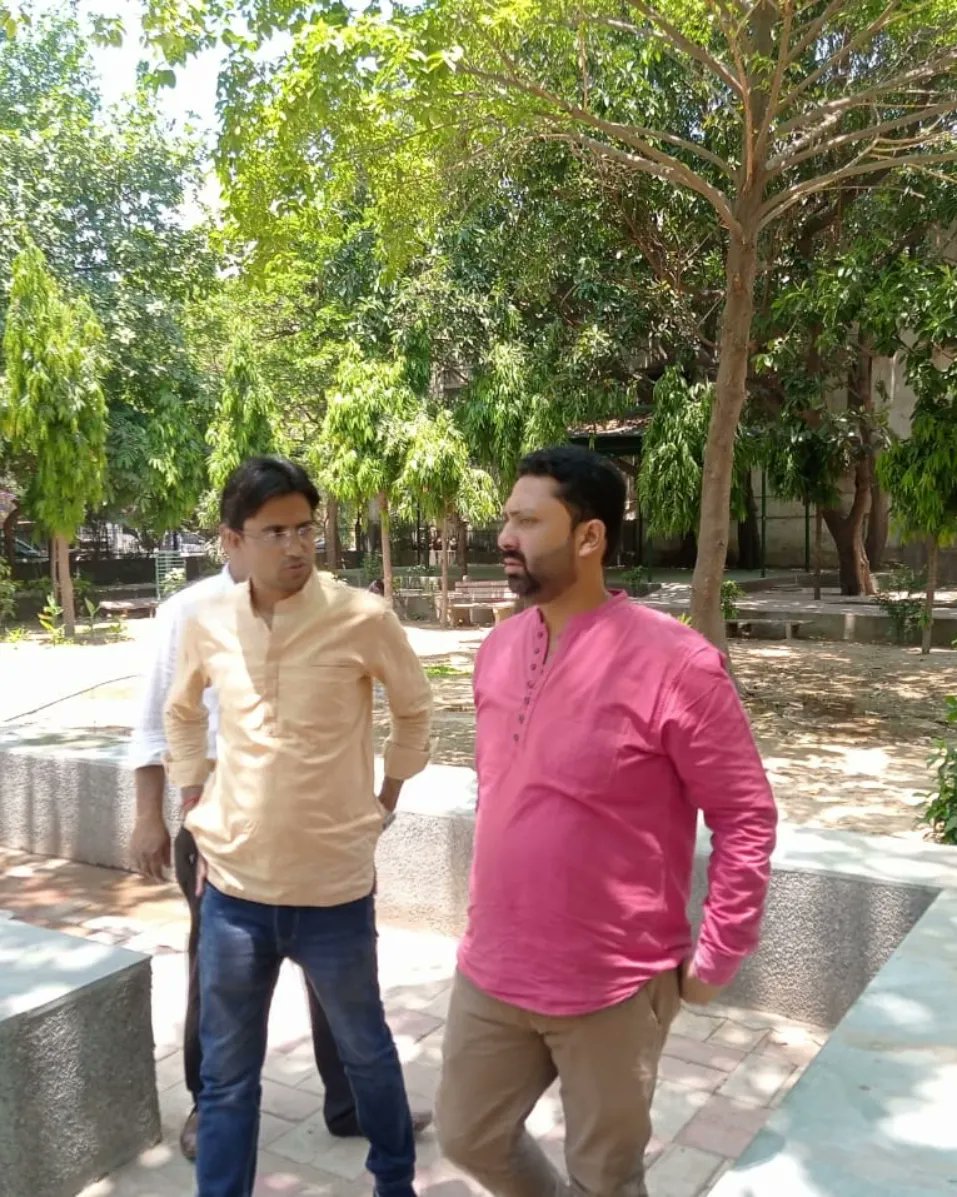 suji_ritesh's tweet photo. पार्को के सौंदर्यीकरण के तहत आज वार्ड के अंतर्गत छतरी वाला पार्क H-ब्लॉक नवीन शहादरा में औद्योगिक वेस्ट का उपयोग करकर बनाएं गए घोड़े को लगाया गया।
#मेरा_वार्ड_श्रेष्ठ_वार्ड 
#mcd_cares
@BJP4Delhi @Virend_Sachdeva @PavanRanaRSS @PandaJay @ManojTiwariMP @hdmalhotra @Jitendermahajn https://t.co/N9qRtXYen7