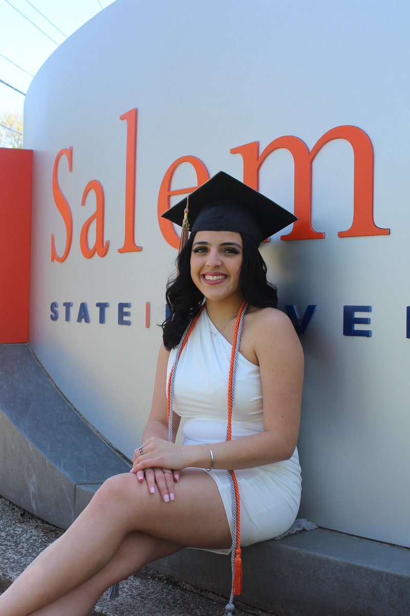 desouza_lorena's tweet photo. Here’s to the next chapter 🎓 https://t.co/4lSmsANvow