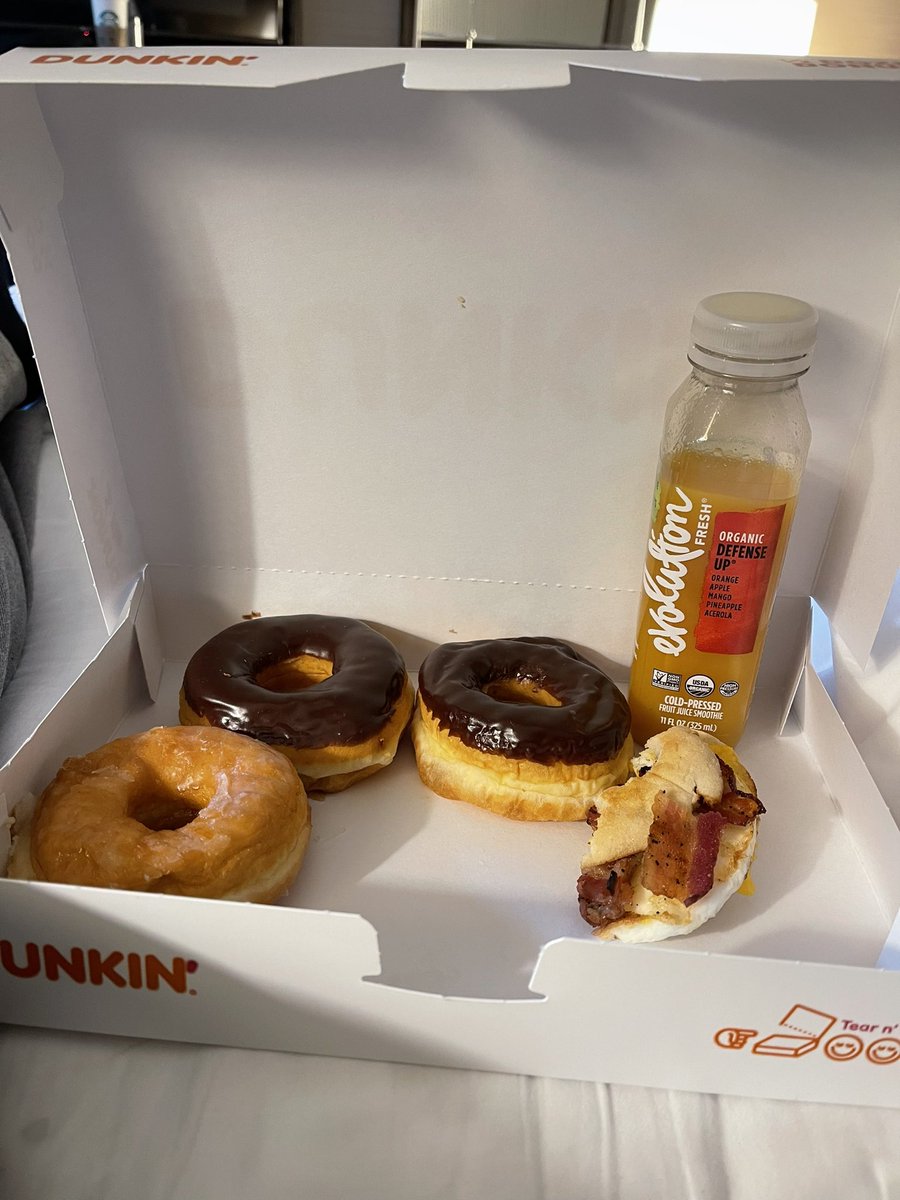 Preflight breakfast 🤩