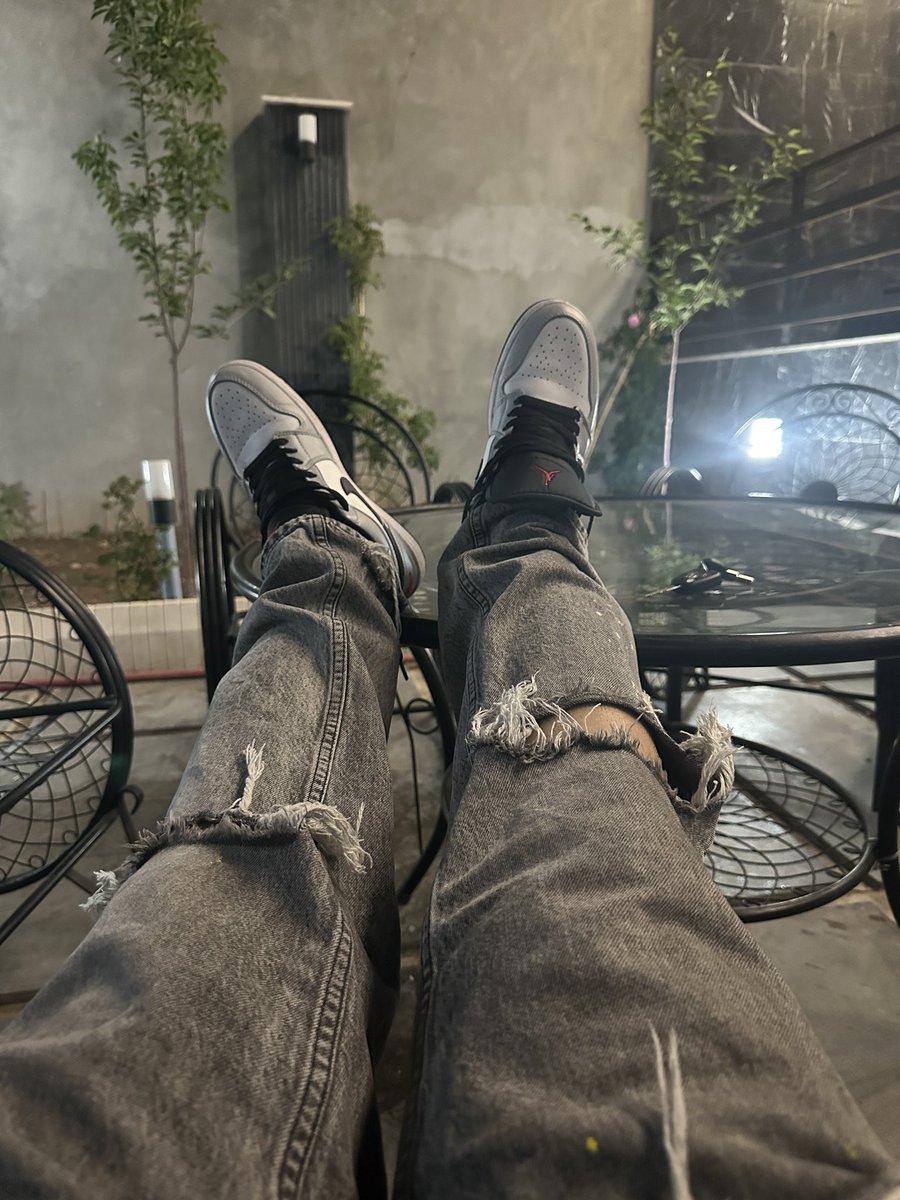 JaskMostafa's tweet image. تو حرف بزنی معلوم چند چندی ،دندون کامپوزیت و دماغ عملیت و لباسات و تتوی بدنت خیلی نمیتونه کمک کنه😉
#ادم_باشیم