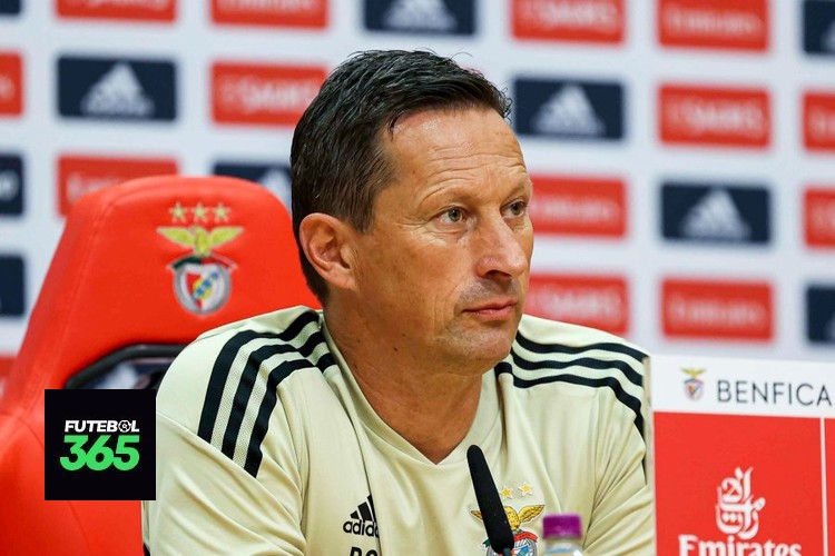 Benfica: Schmidt considera anúncio oficial da saída de Grimaldo um 'erro desnecessário'

#benfica #leverkusen #alejandrogrimaldo #rogerschmidt

Ver mais: dlvr.it/SpLNKP