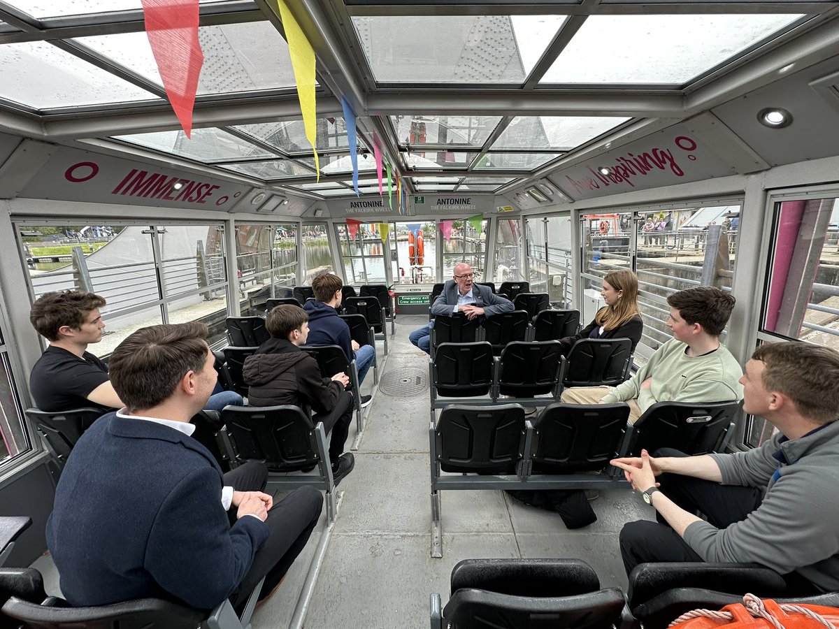 Young Scot tweet media