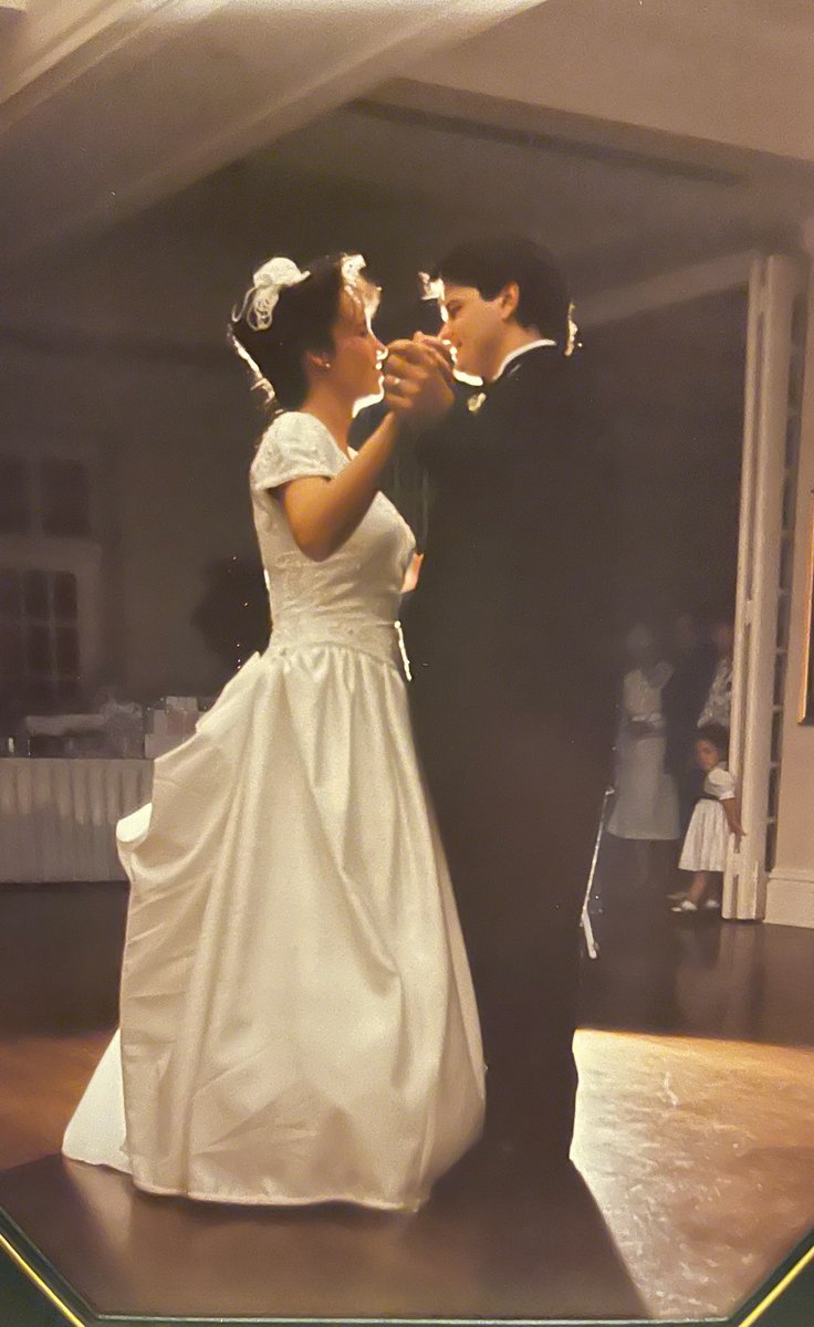 ChrisTodd420's tweet photo. @liztoddrn 28 years...still here for the beer https://t.co/3RqR6vSvm8