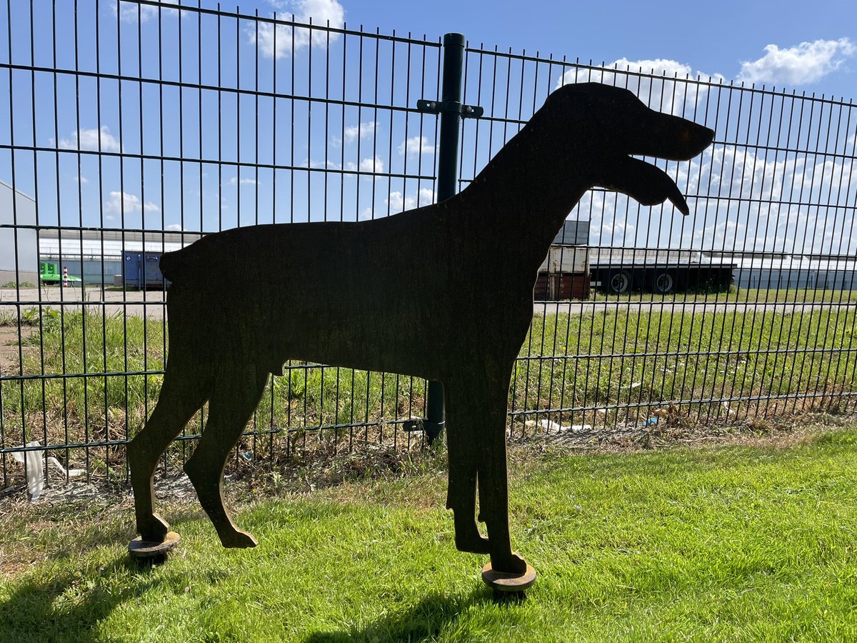 Wel hond , geen stront :) ideaal … #cortenstaal