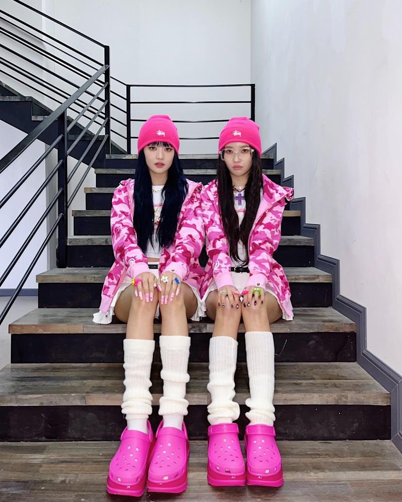 KimMinniePH's tweet photo. [📸] 20230520 min.nicha Instagram Update (2)

Twinny🤓💖👯‍♀️💕 @tiny.pretty.j

🔗 https://t.co/xho13p7RcY

#여자아이들 #GIDLE
#민니 #MINNIE #มินนี่ https://t.co/b7us55QXCM