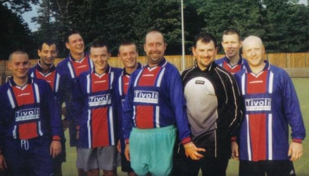 LeonP_90's tweet photo. St Leonards Delivery Office vs Hastings Delivery Office
📅 Sunday 2nd July
🕛 11:00 kick off
📍 @hollingtonlions 
💷 £10 per player (Spectators donations welcome!)

https://t.co/Kv7O8QAMRH https://t.co/UuP0sxVEuu