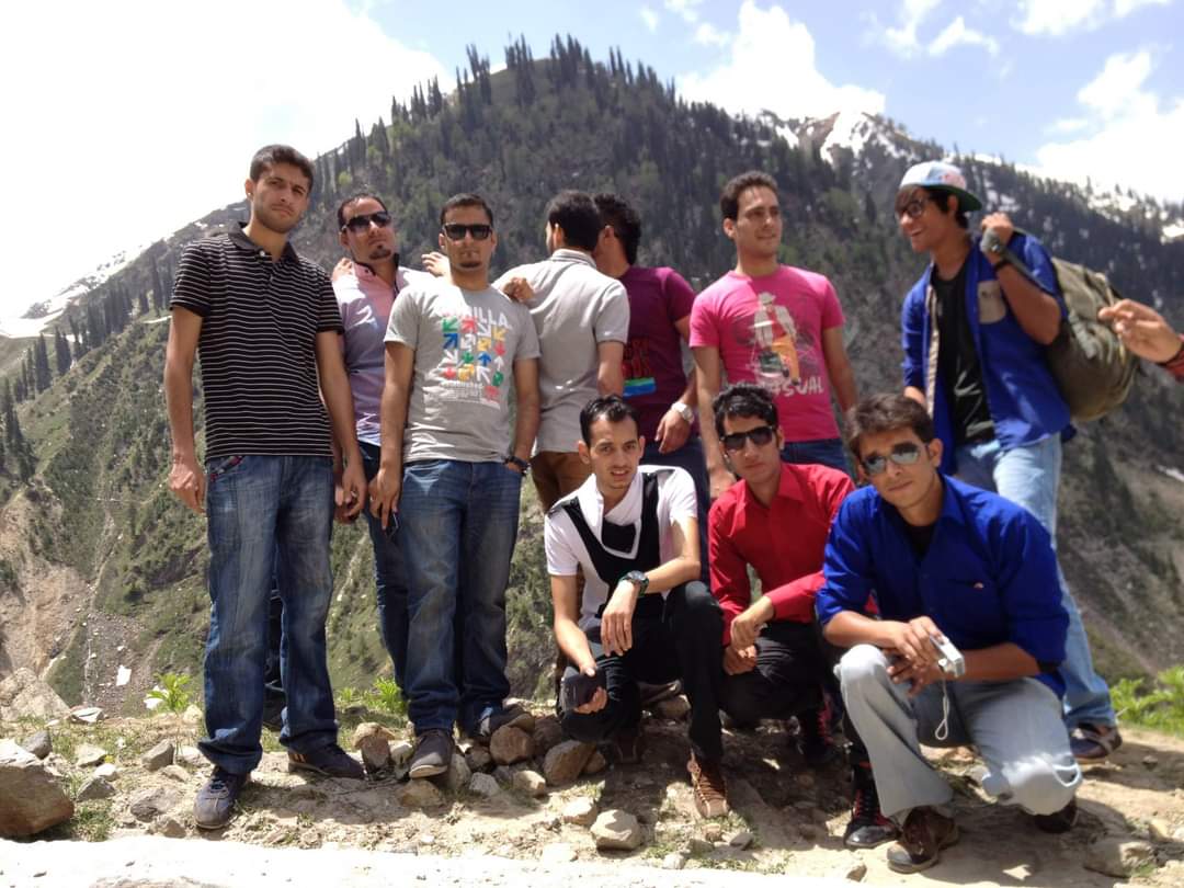 jawadzakirlife's tweet photo. #Memories #University_Life https://t.co/4vXw1rh5xm