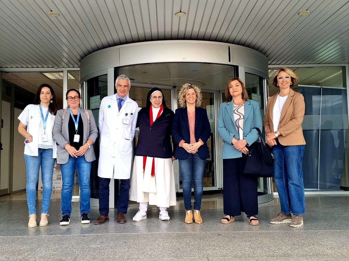 HTVCEbre's tweet photo. 👓Avui a l'HTVC s'estan realitzant revisions oftalmològiques voluntàriament a prop de 85 infants🧒 de llars vulnerables.
Gràcies a tots els voluntaris que ho feu possibles👏
https://t.co/PvtjqorWaJ
#Invulnerables 
@icscat @FundaciolaCaixa @Tortosa @NaturalOpticsG @sorluciacaram https://t.co/pOGXn4DZQ7