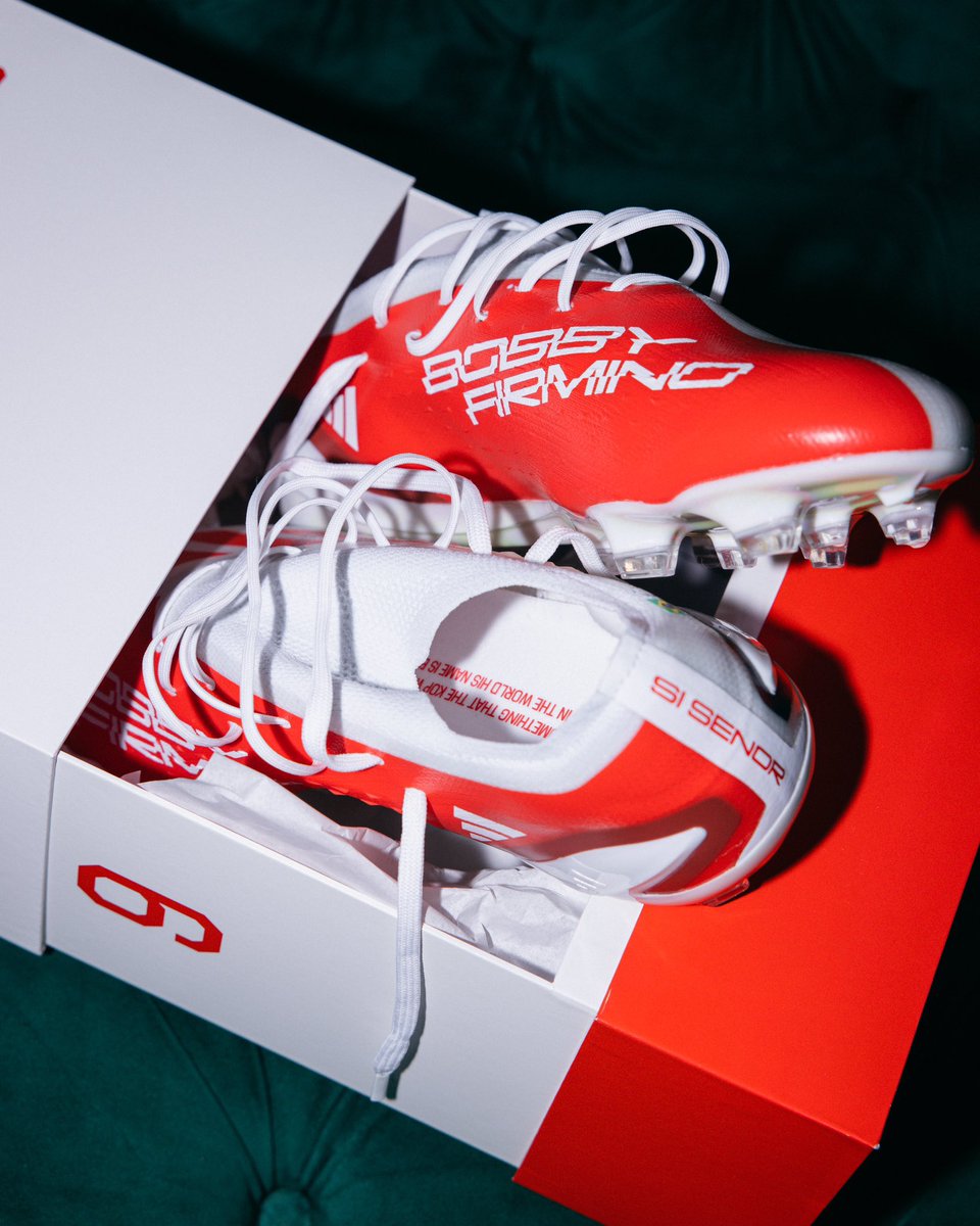 AnfieldWatch's tweet photo. Bobby’s boots for today 🥹 https://t.co/79qfs2Mbbv