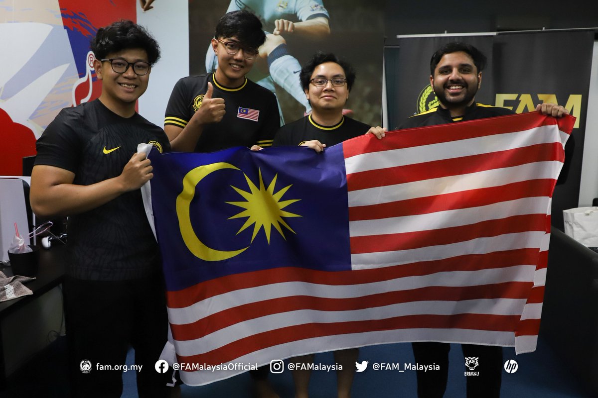 🎮 🏆🎮

eRimau FAM layak ke FIFA eNations Cup 2023 

Tahniah 
<a href="/_ahmdakmal/">AkmalJHD</a>
<a href="/muzaffarzuhair_/">Chamack</a>
<a href="/halowake_/">Faiq Iskandar</a>
<a href="/ImranDeen/">Imran</a>
yang berjaya membawa eRimau melayakkan diri ke FIFA eNations Cup 2023 buat kali pertama dalam sejarah.

<a href="/FIFAe/">FIFAe</a> 

#FAM #HarimauMalaya #eRimau #FIFAeNationsCup2023