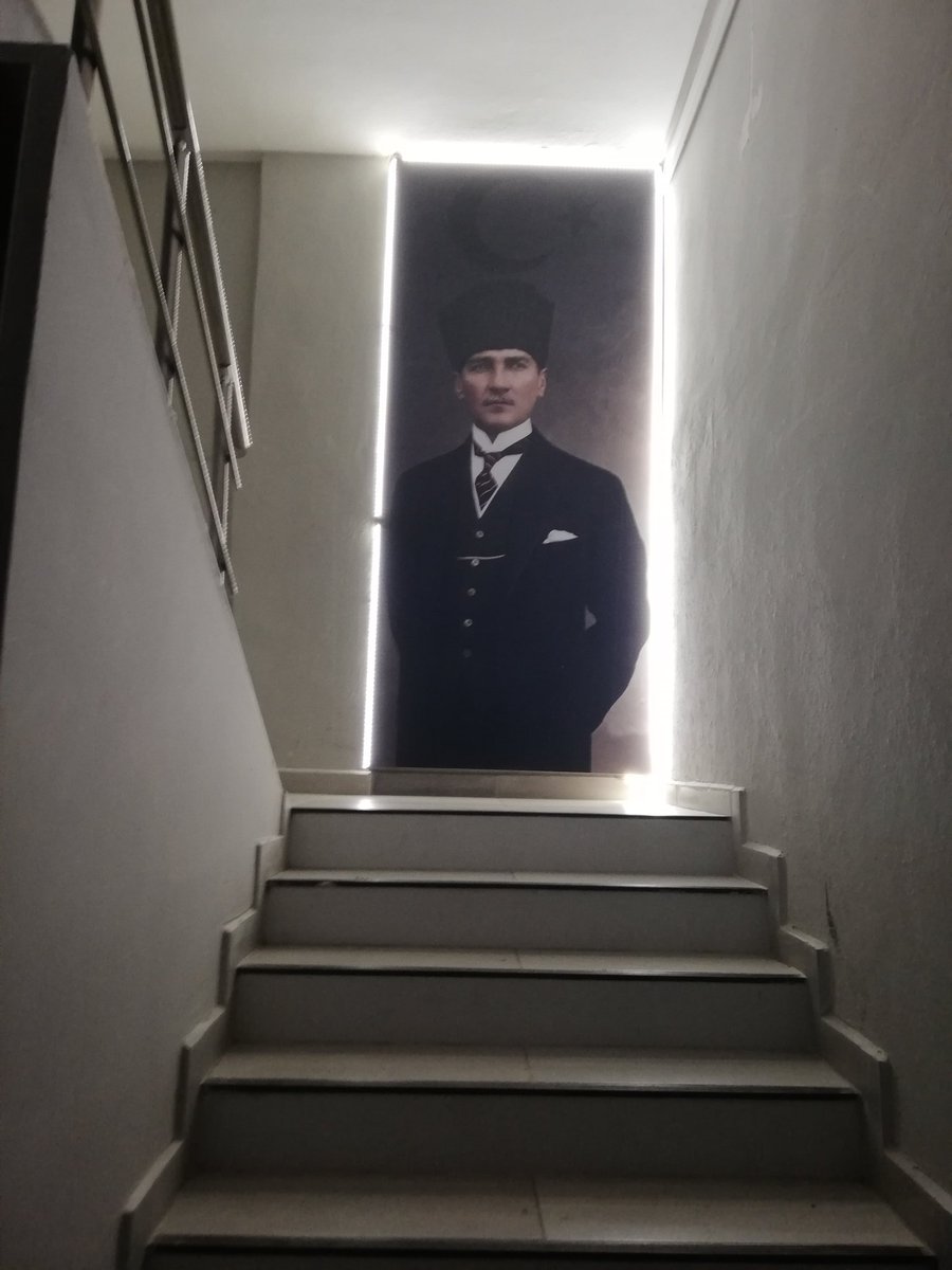 Hazır Ol Ve selam dur yoklama alıyoruz