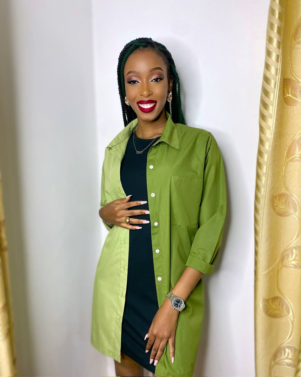 carlyngabire's tweet photo. Hello World🌍,aujourd'hui on entame la deuxième phase qui est la demi-finale🇧🇮👑, continuez à voter pour moi avec Econet en passant par *202*1*2*23# ensemble nous lutterons contre la TOXICOMANIE et ensemble nous y arriverons🇧🇮❤.

#Nr23 
#missburundi2023 https://t.co/4Kzcl0OZQw
