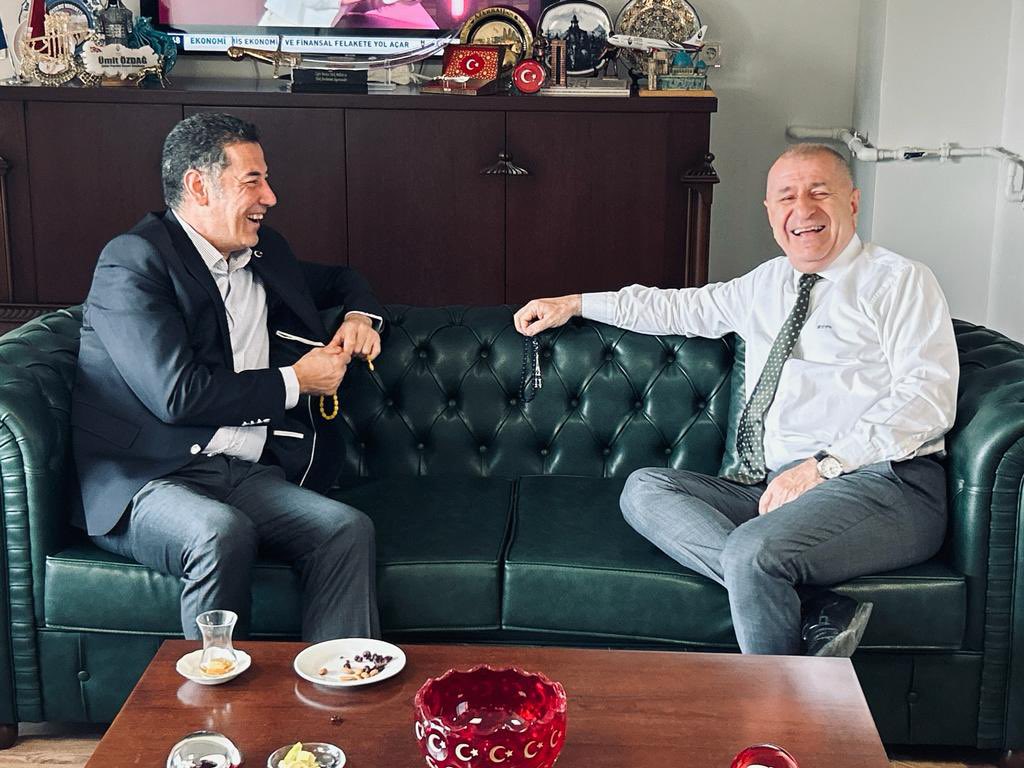 umitozdag's tweet photo. Sevgili Sinan Oğan ile gündemi değerlendiriyoruz. @zaferpartisi @DrSinanOgan https://t.co/llu4a9Eag6