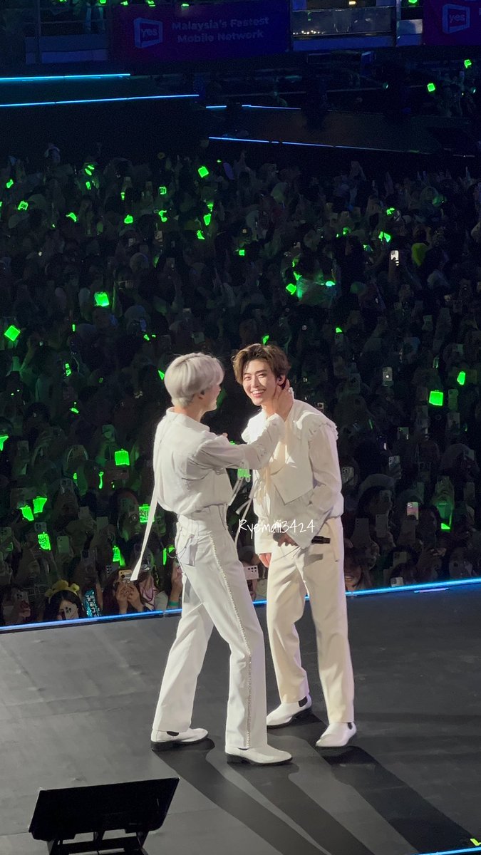 ryemaii3424's tweet photo. #nomin ค่ดฉ่ำ 

#TDS2inKL 
#THEDREAMSHOW2_IN_KL 
#THEDREAMSHOW2_in_KUALALUMPUR https://t.co/NBMudqi8Nj