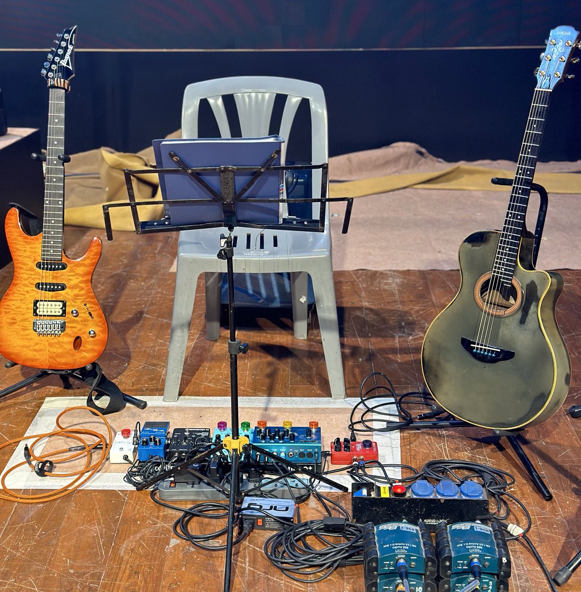sanjoygt's tweet photo. My Setup for @ipratibhasingh ‘s india tour ( #psblive ) #dastaaneghazal .
.
.
Gears> @ibanezofficial @YamahaGuitars @ElixirStrings @tcelectronic @strymon #nuxfx @bossinfoglobal #orangecable @robertkeeley https://t.co/8lhWxyVyVO