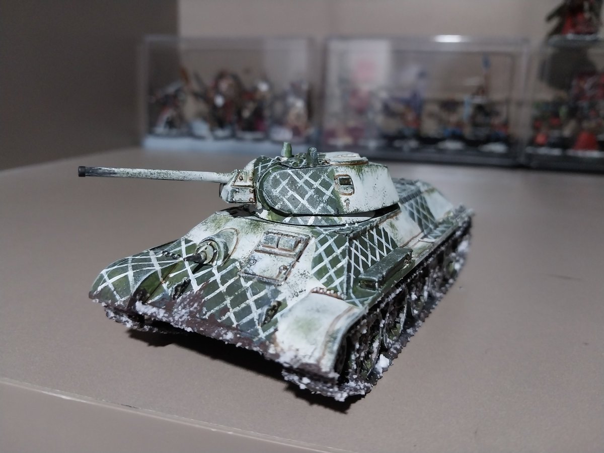 A 1/56 T-34 with wire fence winter camo for #boltaction tabletop war game

#scalemodel #scalemodelling #militarymodel #Warmongers #miniaturepainting #WW2 #tanks #tabletopgaming #paintingminiatures