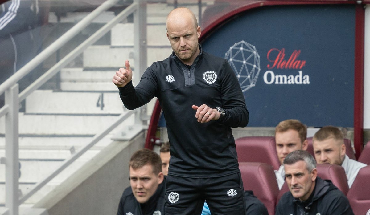 Record_Sport's tweet photo. BREAKING! Steven Naismith has picked the Hearts team to take on Aberdeen 🇱🇻🔴

⬇️⬇️⬇️

https://t.co/iH6znCipEt https://t.co/oLHk3lLrd0