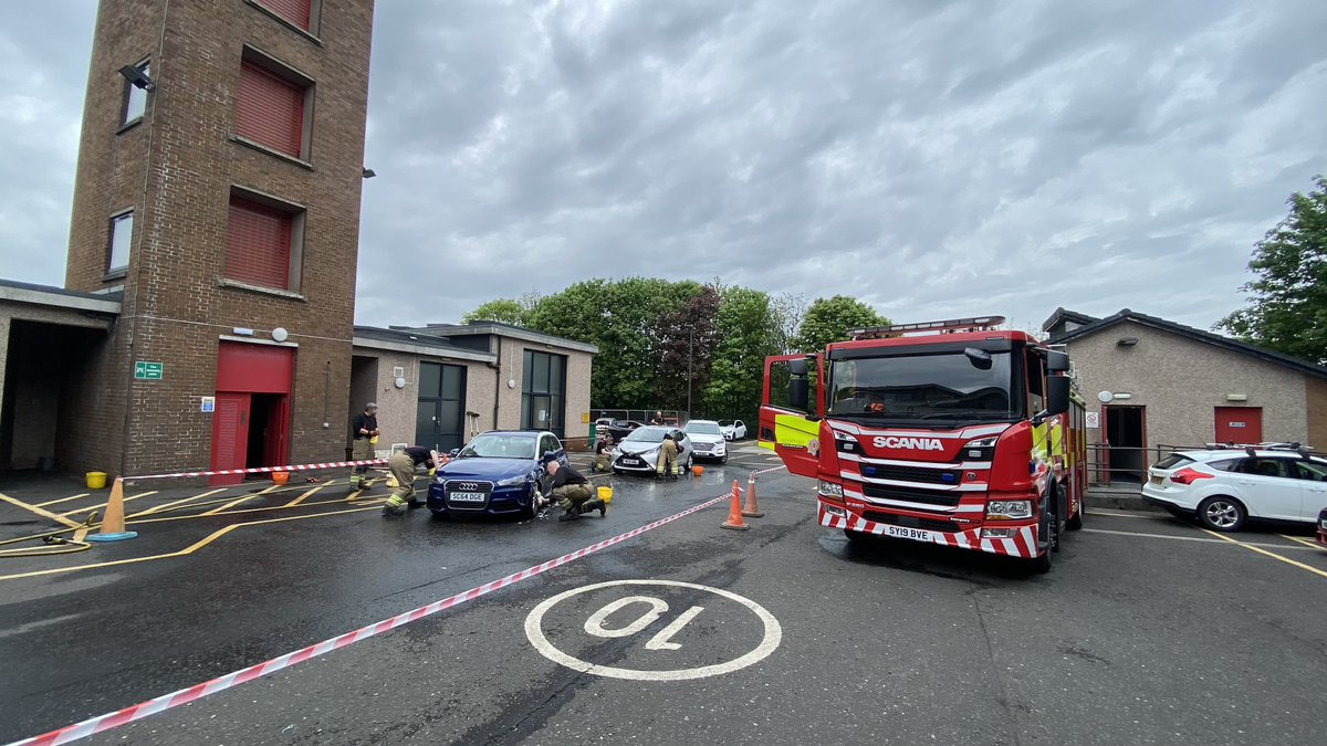 seanmce87's tweet image. And we’re off🚒🧑🏻‍🚒🧽💦🧽
@scotfire_glasgo @lyndsay_ffc @firefighters999