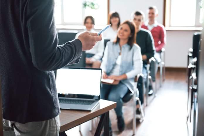 Navhind_Times's tweet image. Now, French will be taught in an even better way in Goa! How? Find out here: navhindtimes.in/2023/05/19/mag…
.
.
.
#learnfrench #learnfrenchlanguage #frenchlanguage #frenchlanguagelearning #GoaNews #navhindtimes