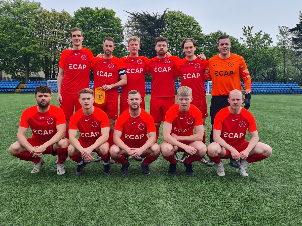 And we've kicked off <a href="/IsleofManFA/">@Isleofmanfa</a> men's team v Carnforth F Updates to follow <a href="/Upfrontfooty/">Upfront Footy</a> @geffootyiom <a href="/ManxFootyPod/">Manx Football Podcast</a>