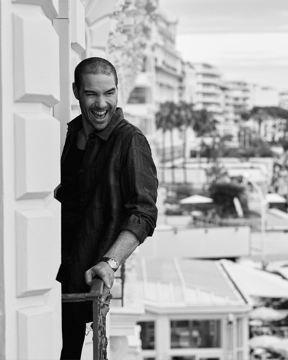 Cannes Film Festival 2023. For the 76th edition, House Ambassador Tahar Rahim wore a burgundy overshirt and black pants to pair with a Voyager Skeleton watch.
#TaharRahim #LouisVuitton #Cannes2023