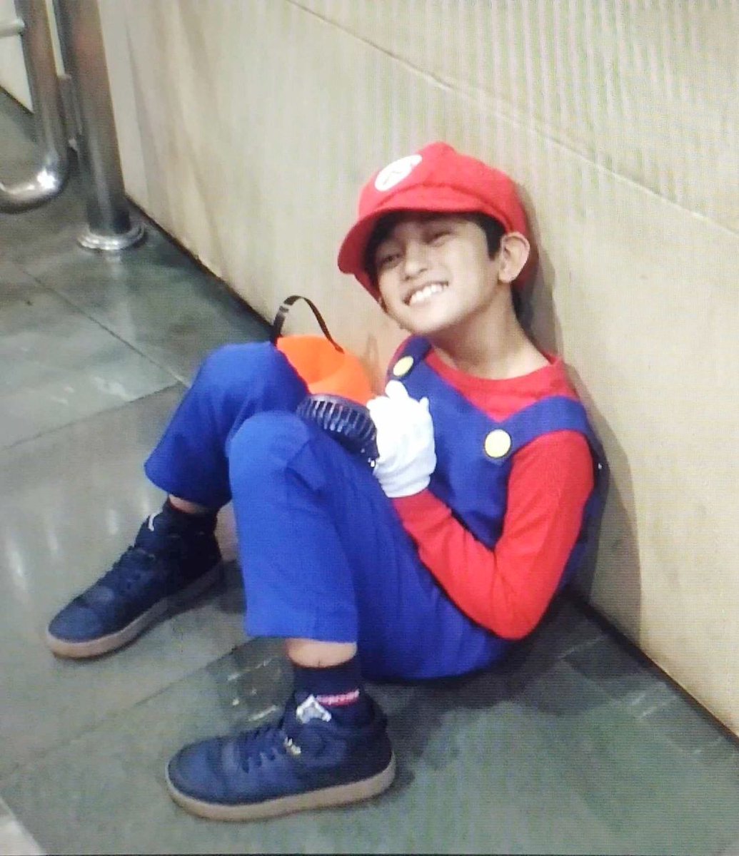 MarcusGlobal_'s tweet photo. Maybe you're wondering...
Why SUPERMARCUS?
We heard you, here's a little gift to all radiants in this special day! It's #MARCUS in full Super Mario costume. ๐งข๐งโโ๏ธ๐ง๐
FOURever With SuperMarcus
#Radiants4thMonthsary #HORI7ON_MARCUS #HORI7ON https://t.co/iNAv1bybuv