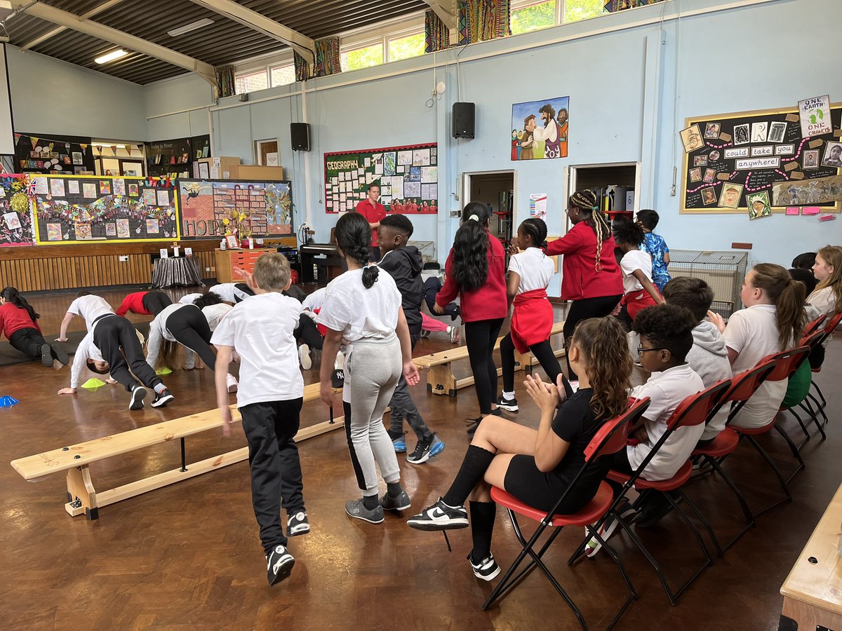 Amazing afternoon @sneintonprimary completing circuits with olympian @JoeRoebuck @SportForGood. Superb lessons on resilience and perseverance as well as encouraging fun and fitness!