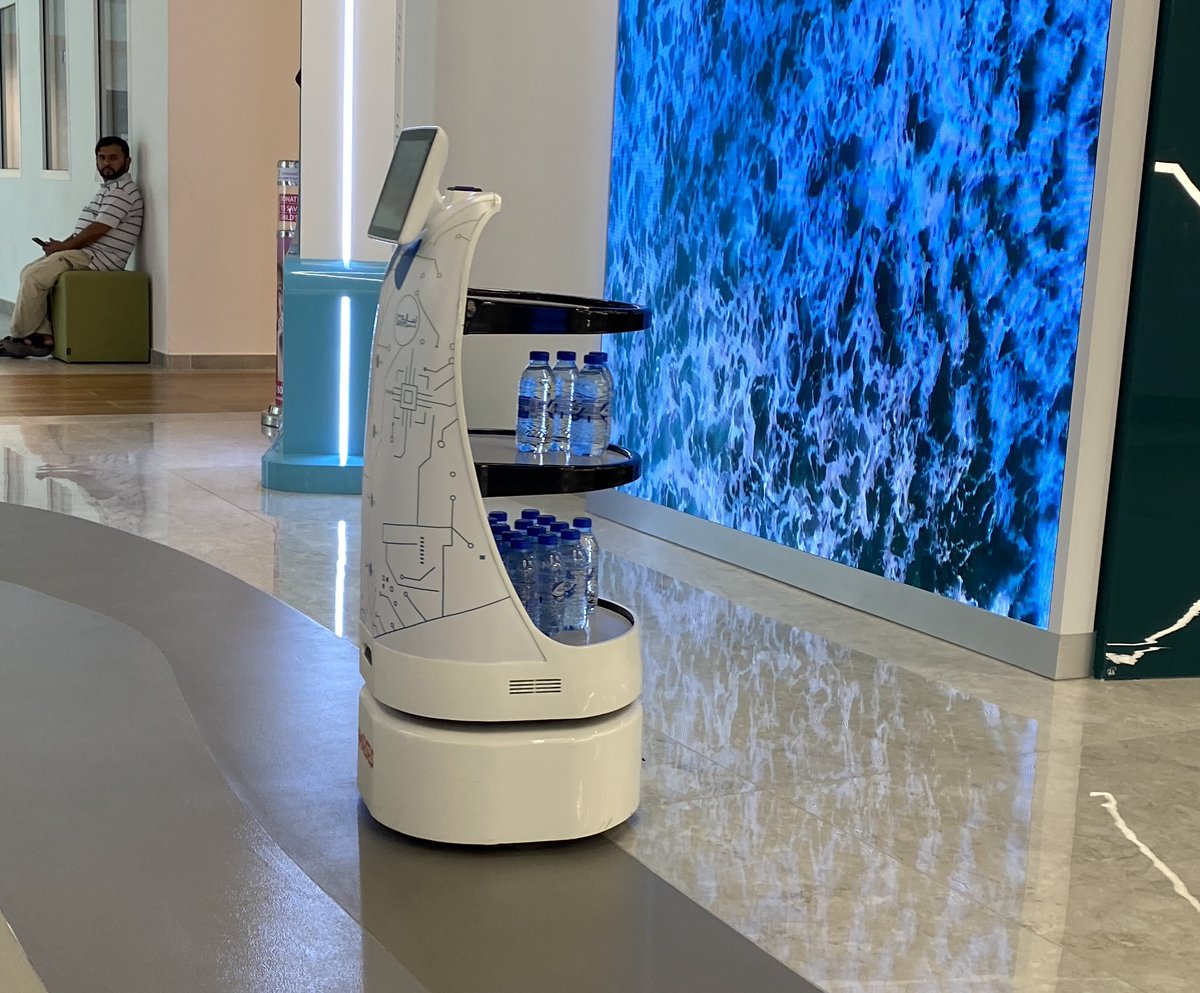 I never cease to be amazed. I asked if it was possible to have some water. Response from receptionist "Please ask the robot".
And so it was... the robot came, turned around and I took a bottle.
#innovation #robotics