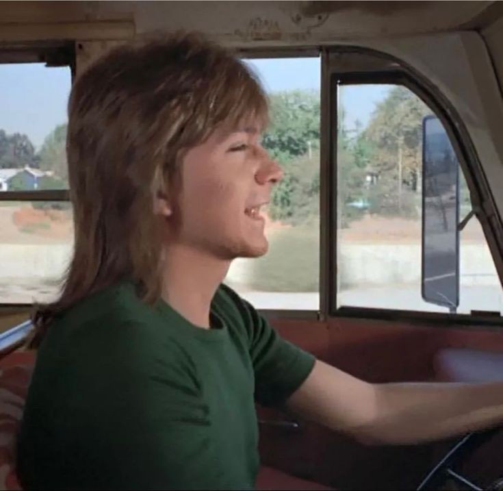 jessbythebsb's tweet photo. Ladies it's our favorite bus driver.. go anywhere with you gorgeous.. 😍😉���️❤️❤️❤️❤️❤️🚌 #DavidCassidy #bestbusdriver #hotdriver https://t.co/Kgl6VIVsqn