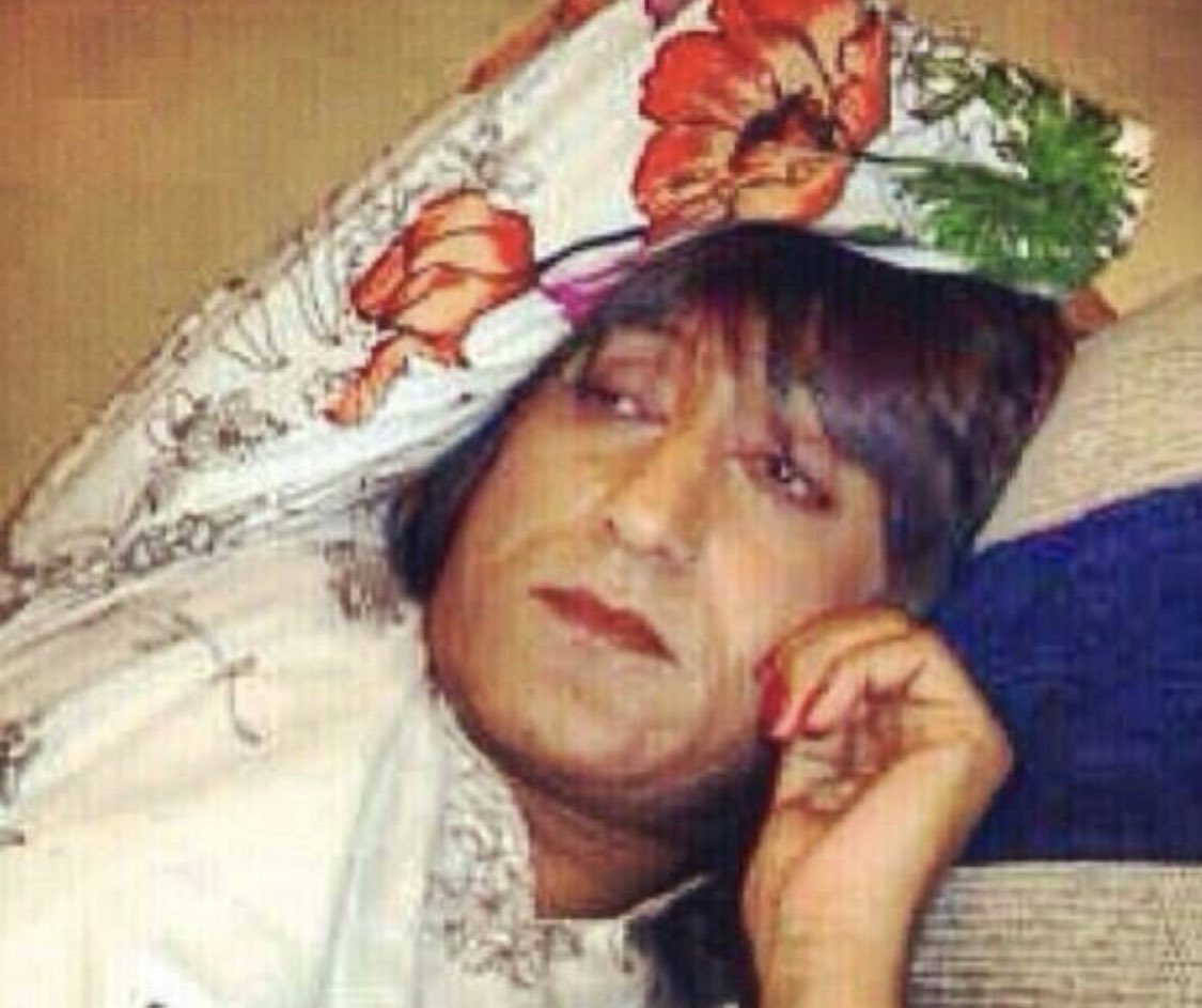 #رهف_ابراكدابرا

.
ياسمين عز :

دلعي زوجك _  ريحي زوجك 

:

أنا وزوجي عند أمي