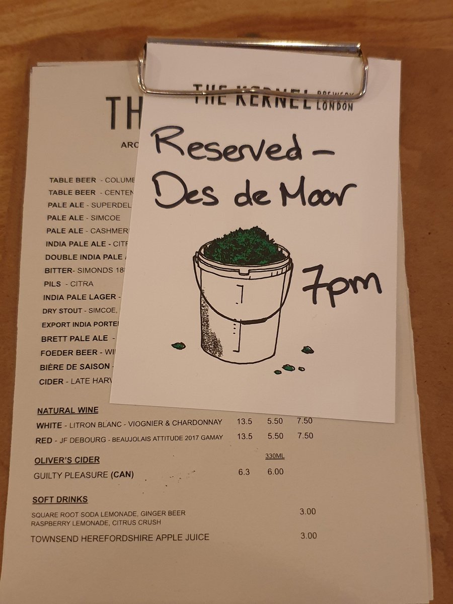 BeerGuideLondon's tweet image. 4th stop last night = @thekernelarch7, Bermondsey. Excellent range as always, incl. my second tasting of the magnificent Simonds Bitter 1880. Also great to see @desdemoor again with one of his groups.