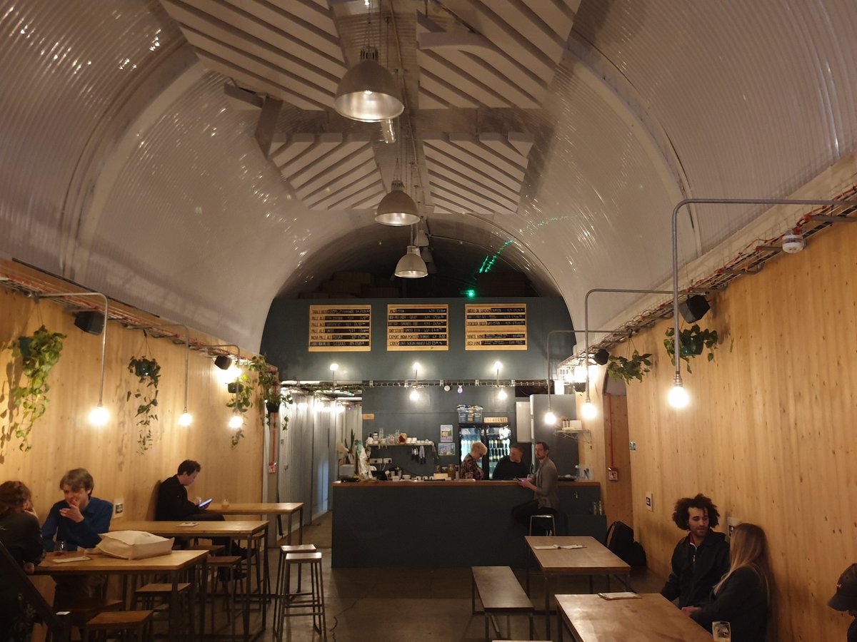 BeerGuideLondon (@beerguidelondon) on Twitter photo 4th stop last night = @thekernelarch7, Bermondsey. Excellent range as always, incl. my second tasting of the magnificent Simonds Bitter 1880. Also great to see <a href="/desdemoor/">Des de Moor 🏳️🌈</a> again with one of his groups. 4th stop last night = @thekernelarch7, Bermondsey. Excellent range as always, incl. my second tasting of the magnificent Simonds Bitter 1880. Also great to see <a href="/desdemoor/">Des de Moor 🏳️🌈</a> again with one of his groups.