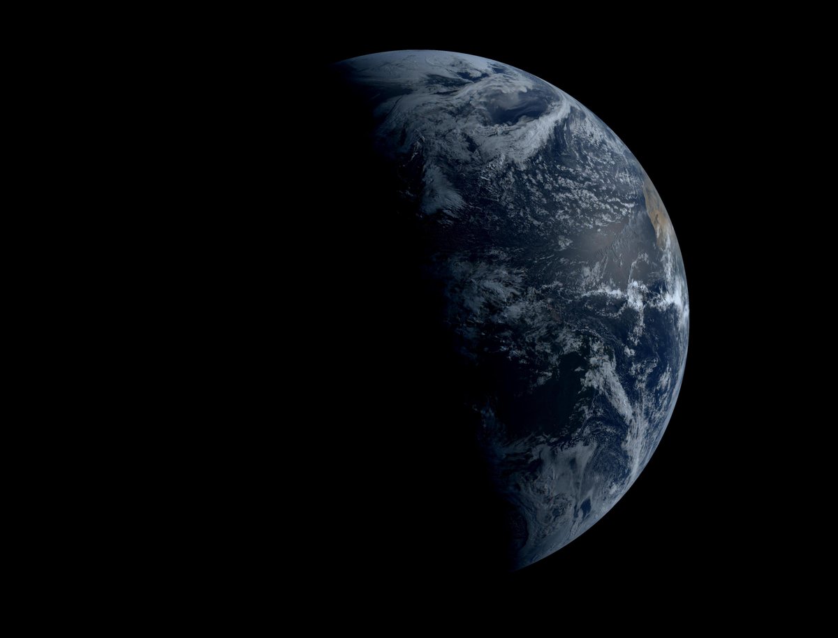 Good morning earthlings!
    
This image from GOES-East was taken at 2023-05-20T10:59:56.2Z
#GOESEast #Earth #Space #Satellite
I think you are awesome!