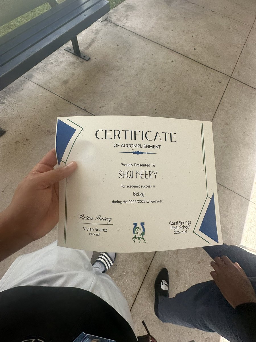 saucyshai's tweet photo. #StudentAthlete https://t.co/MxViaUCpBW