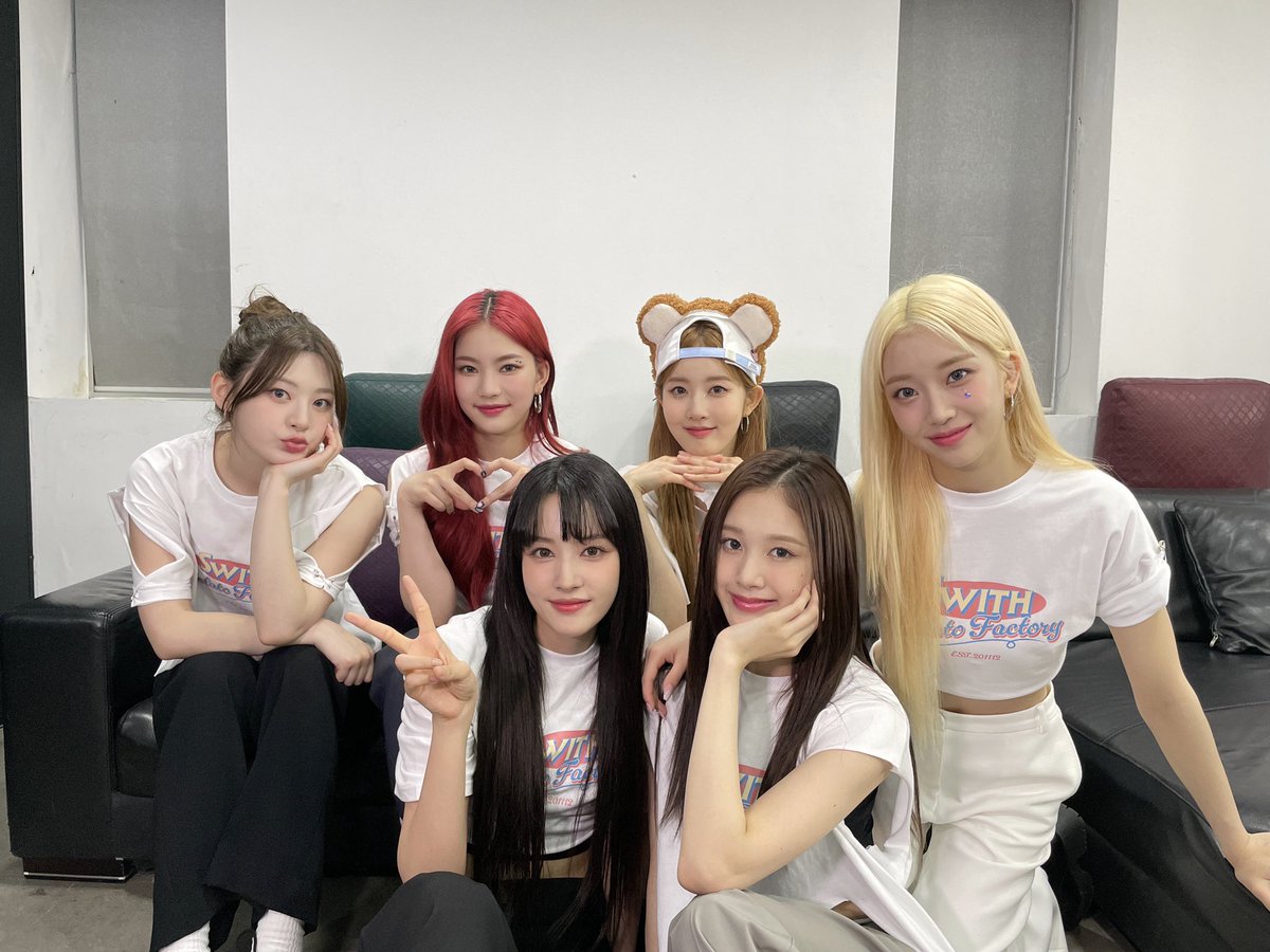 STAYC(스테이씨) tweet media