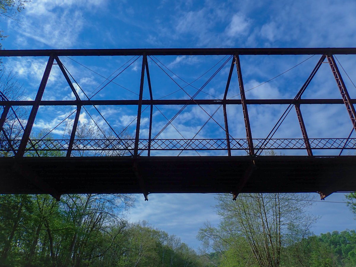 irvoslin's tweet photo. Paddling under Hunter Road Bridge on the Mohican River. https://t.co/sDoQXkdup8