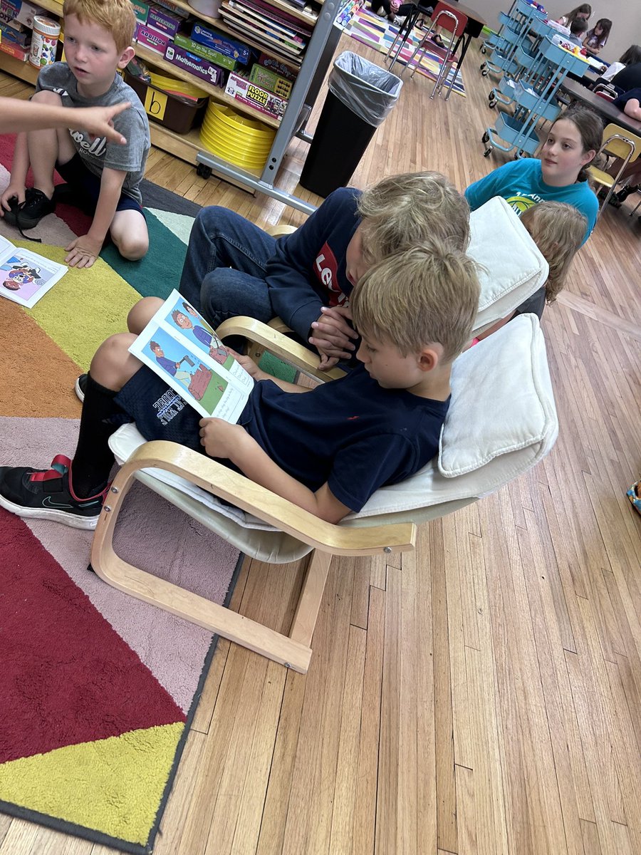 Our 5th Grade Rockets got to hang out with our kindergarten Rockets in Mrs Burrage &amp;Mrs Waller’s class.  <a href="/RES_RSSS/">Rockwell Elem NC</a>