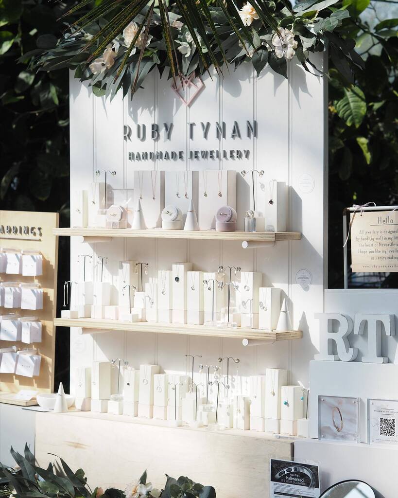 RubyTJewellery's tweet image. Day two at the @popuppalmhouse! We’re here 10:30am-6pm today and tomorrow! 
.
.
.
#popuppalmhouse #seftonpark #seftonparkpalmhouse #liverpool #liverpoolcity #thingstodoinliverpool instagr.am/p/CsdidUAMlf7/