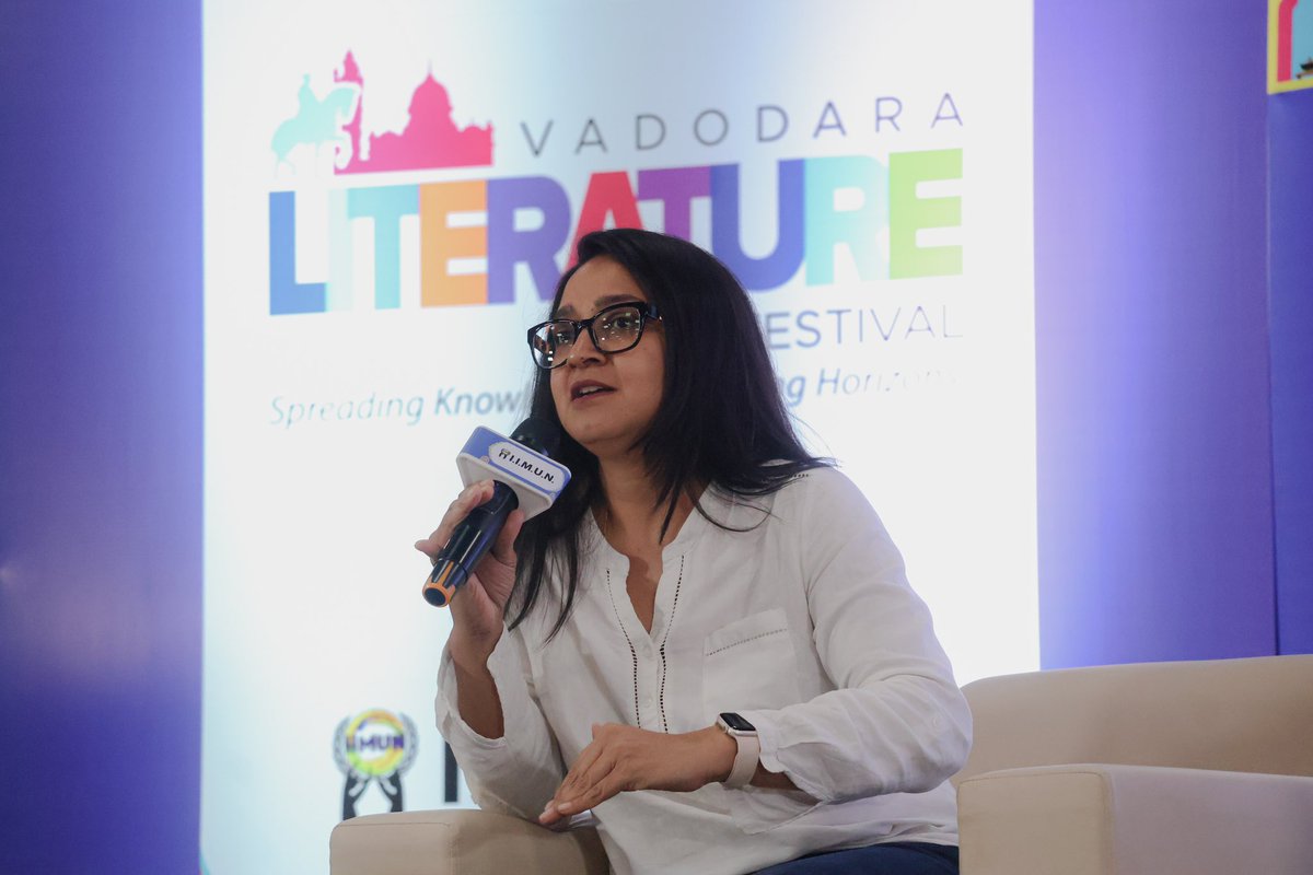 I.I.M.U.N. tweet media